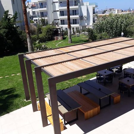 Icarus Hotel Kalamaki Eksteriør billede